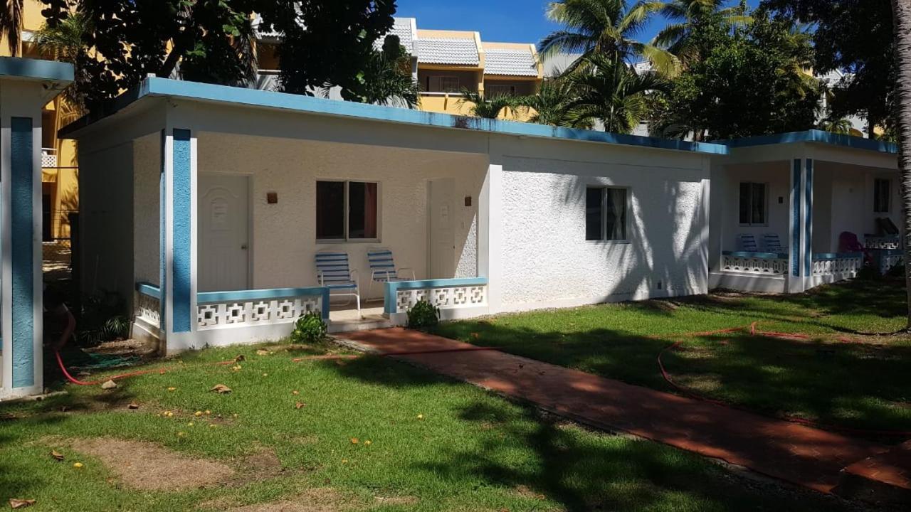 Bungalow 7 Cozy Room At Just Steps From The Beach And In Town Center Sosúa Exterior foto